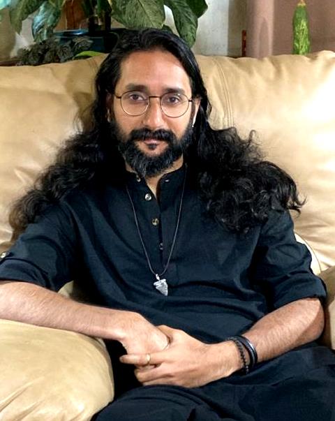 Avi Raa